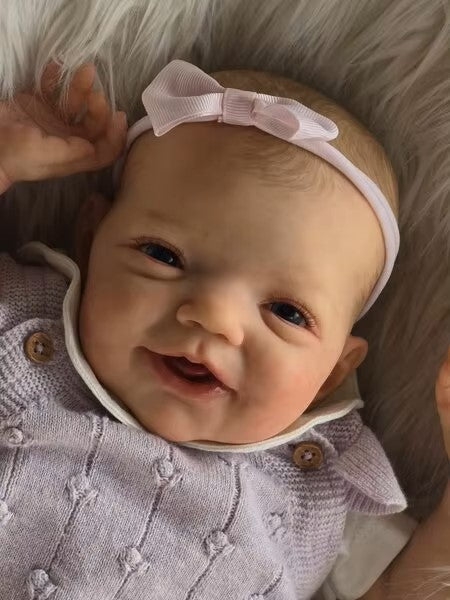 Lalka Reborn Charlie – Uśmiechnięte Niemowlę