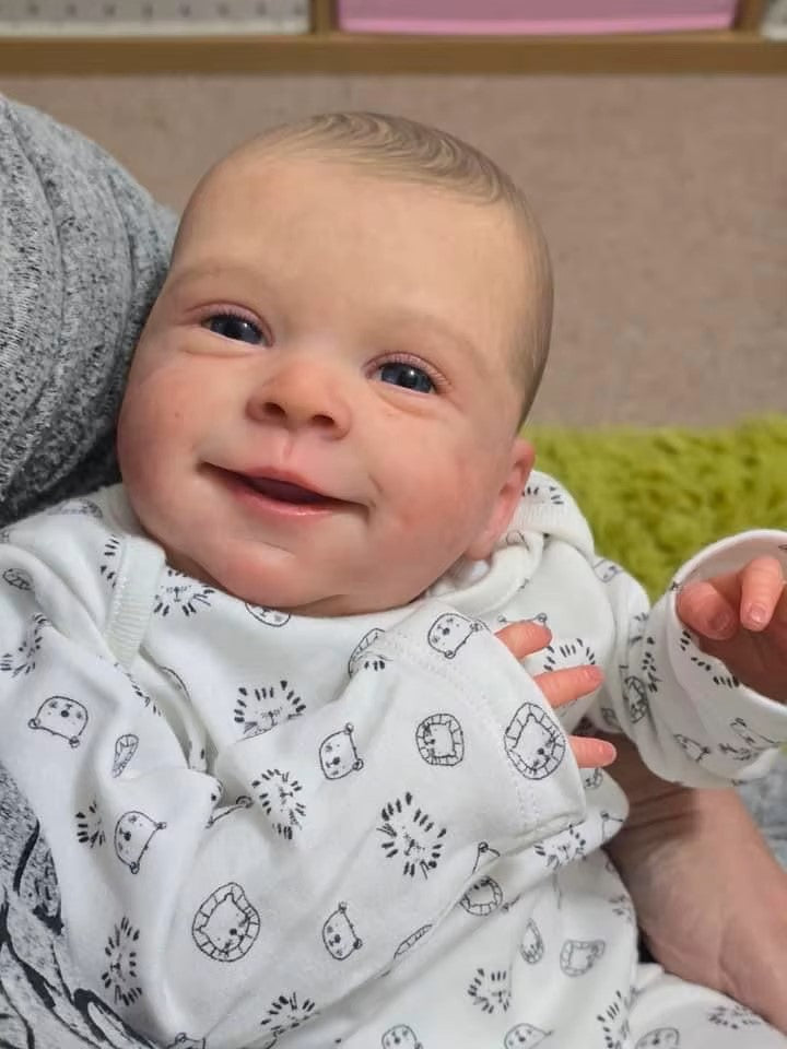 Lalka reborn Sebastia z realistycznym miękkim ciałem z tkaniny