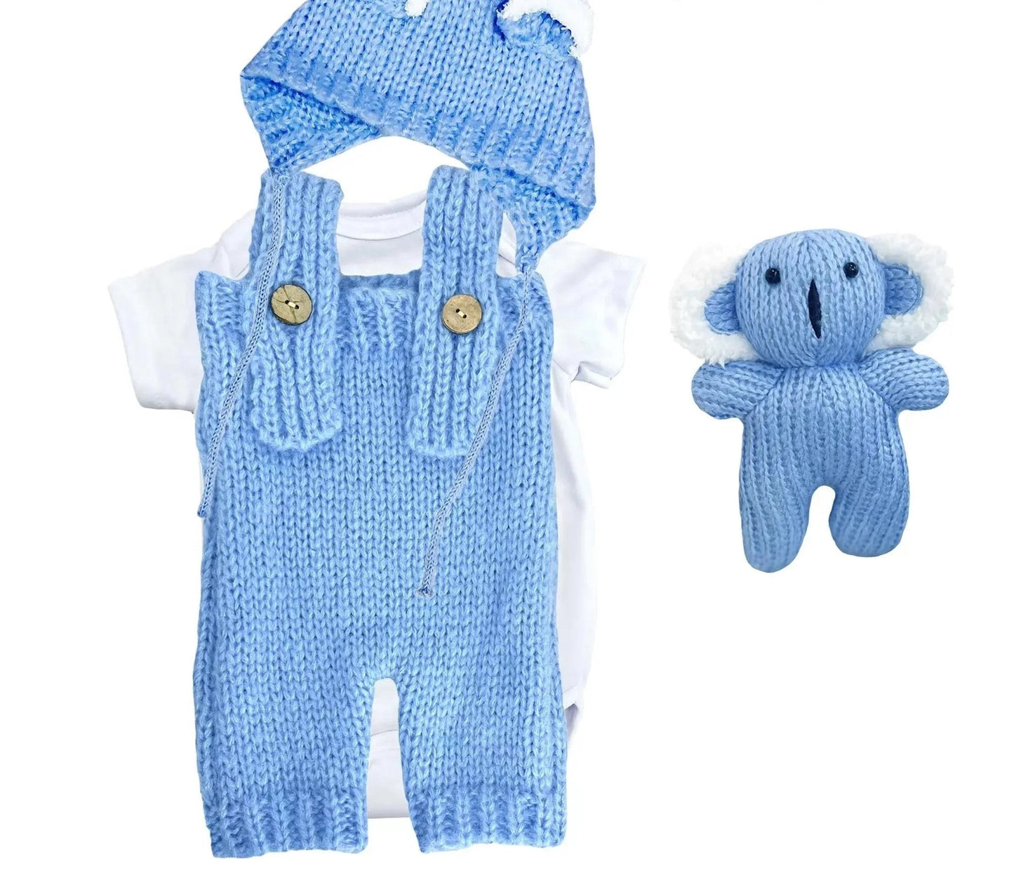 Uśmiechnięta lalki reborn z blond włosami